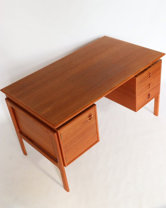 Vintage teak Desk Danish design – Wood (photo 4 of 12)