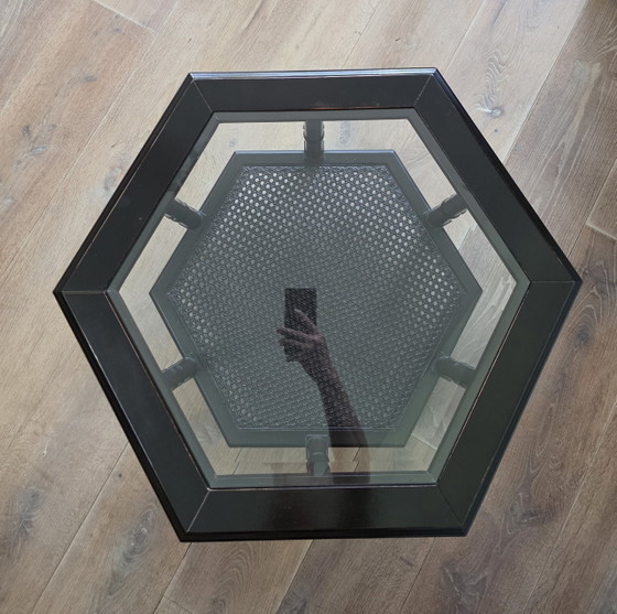 Image 1 of Vintage Hollywood Regency / Faux Bamboo bijzetafel met facetgeslepen glas