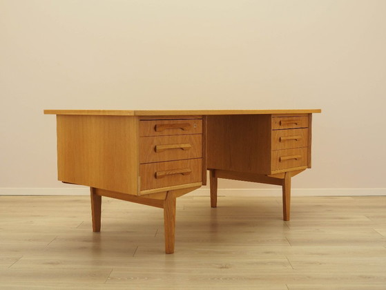 Image 1 of Escritorio de roble, diseño danés, años 60, diseñador: Henning Kjærnulf