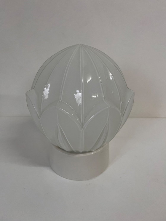 Image 1 of Antico bottone a tulipano Thabur in rara versione Art Déco bianca