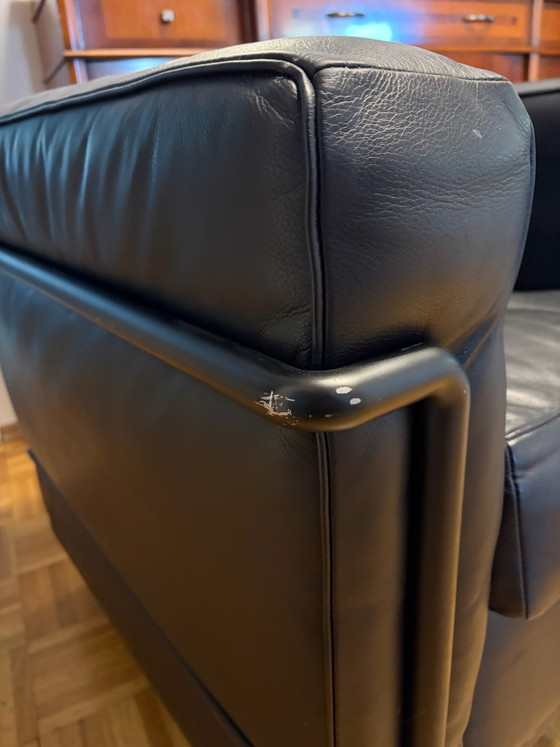 Sillón original Cassina LC2 – Le Corbusier – Cuero Negro – Sillones, Metal (photo 8 of 10)