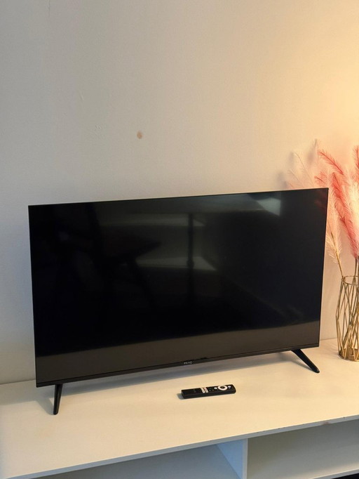 KAVE Heim-TV-Schrank aus Holz