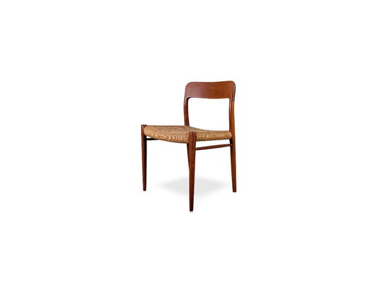 Image 1 of Silla original modelo 75 de JL Moller, Niels Otto Møller, teca, danesa.