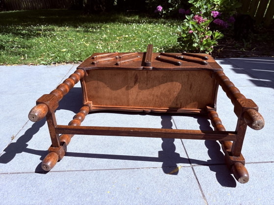 Image 1 of Costurero antiguo de roble con patas – extensible – en muy buen estado
