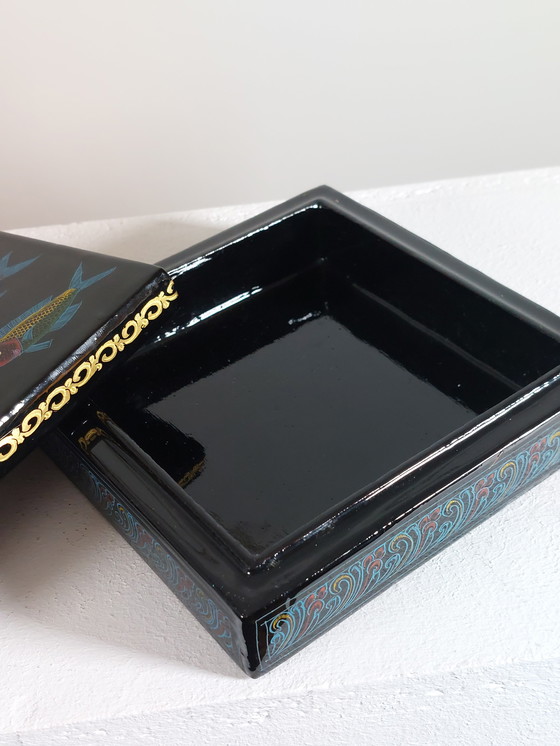 Image 1 of Scatola laccata vintage dipinta a mano di metà secolo, decoro Fosch