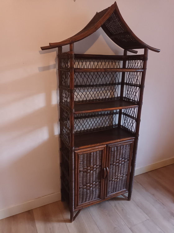 Image 1 of Pagoda de ratán de mediados de siglo