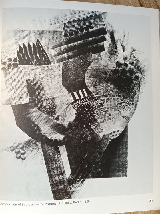 Image 1 of Design e forma: Il corso base del Bauhaus libro