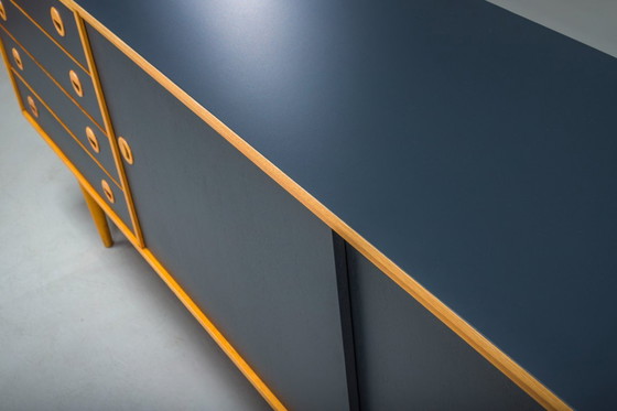 Image 1 of Aparador de pino de estilo moderno de mediados de siglo de Musterring International, década de 1960