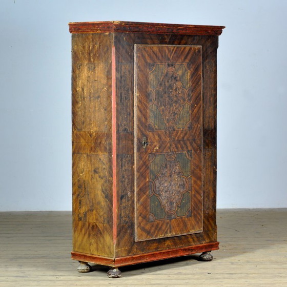 Image 1 of Handbeschilderde grenen kast, circa 1850