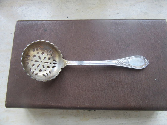 Image 1 of Versilberte Zuckerzange und Zuckersieb, durchbrochener Löffel mit Schlitzen, Antik/Jugendstil, in alter Schachtel, nicht origina