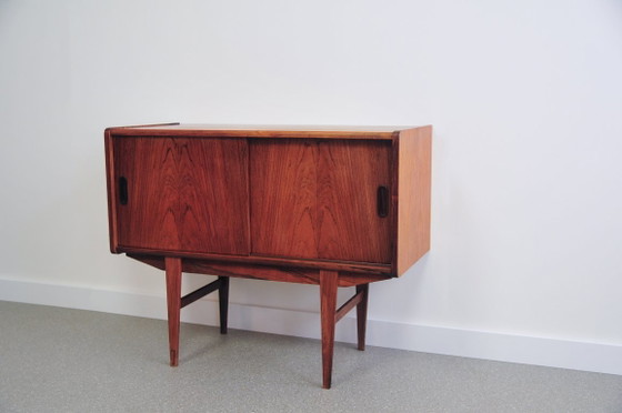 Vintage Rosewood Sideboard with Sliding Doors (photo 4 of 7)