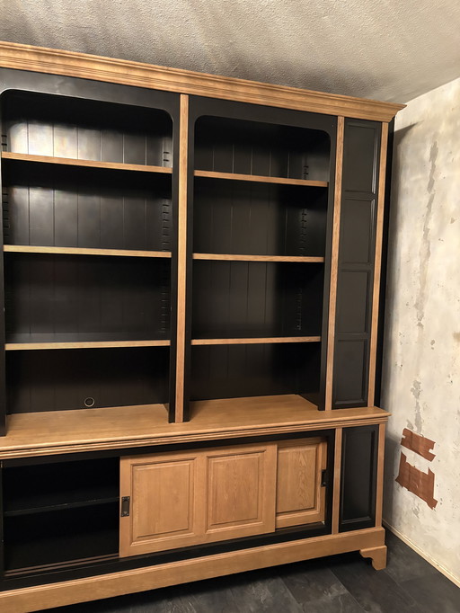 Library cabinet