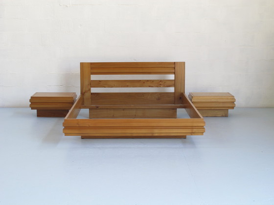 Image 1 of Estructura de cama de 140 cm y par de mesitas de noche de olmo macizo Regain France