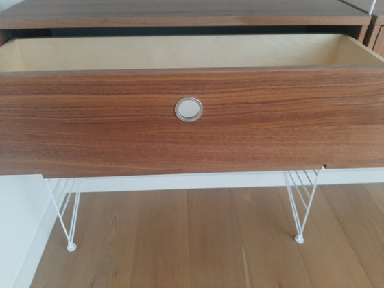 Image 1 of WANDGESTALTUNG STRINGMÖBEL