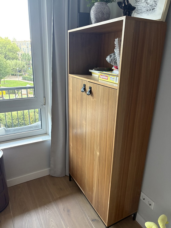 Image 1 of Bookshelf with walnut veneer 