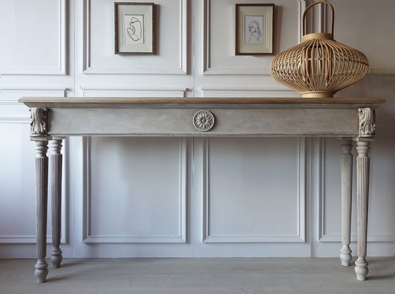 Image 1 of MonAntonine Kidston