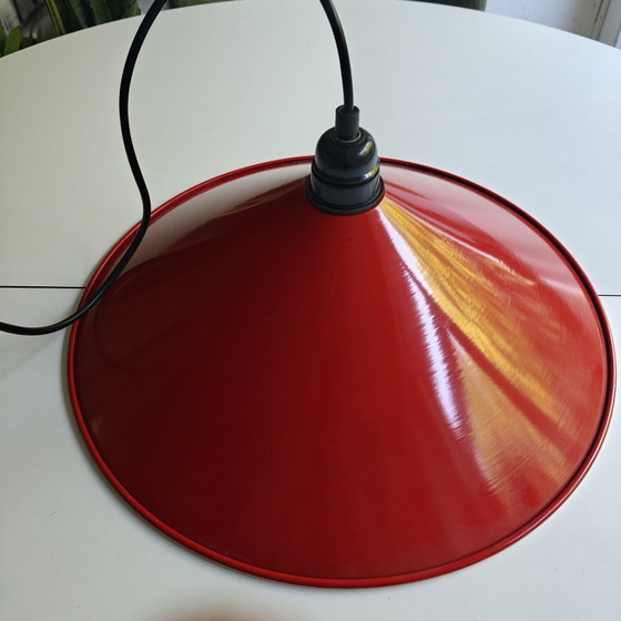Image 1 of Lampada a sospensione vintage in metallo rosso Ø38 cm | Lampada a sospensione moderna scandinava