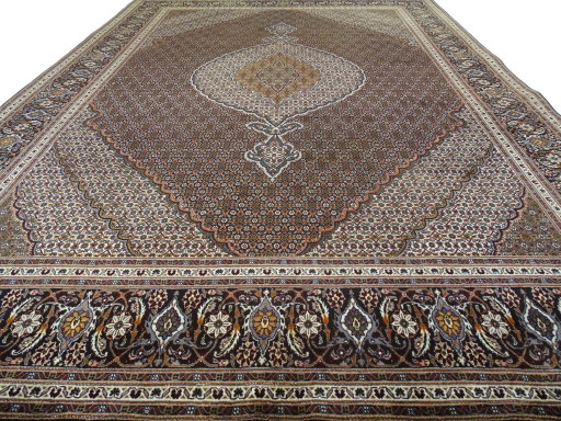 Tabriz Mahi - 350 x 249 cm - Wolle und Seide auf Baumwolle - Handgeknüpft