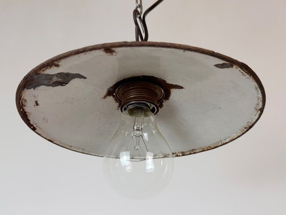 Lampada industriale smaltata verde, anni '50 – Lampade a sospensione, Ferro (photo 6 of 16)