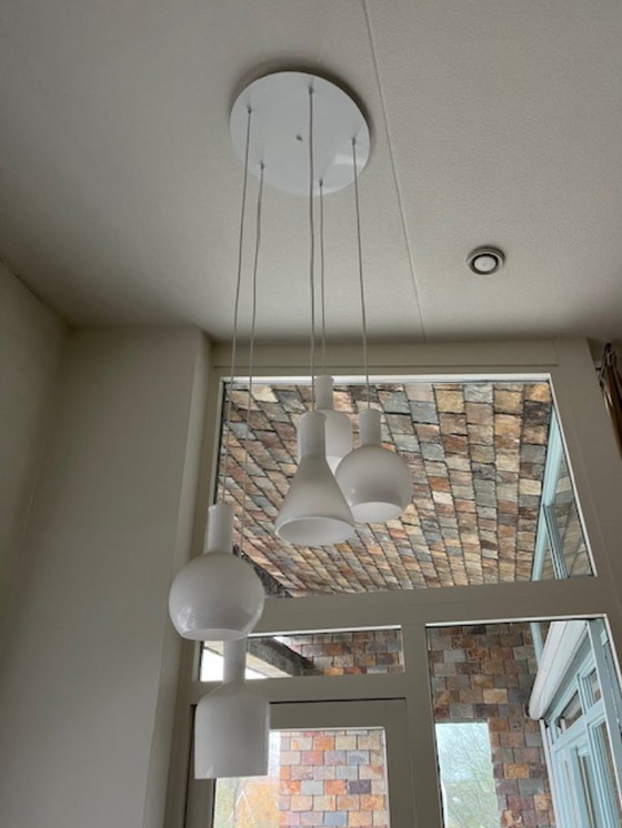 Image 1 of Plafonnier majestueux avec 5 abat-jour différents