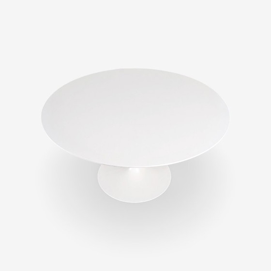 Image 1 of Original Knoll International Design dining table Eero Saarinen white