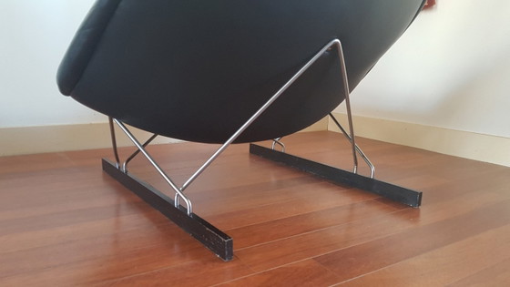 Artifort F592 Sessel inkl. Ottomane – Leather, Metal (photo 9 of 13)