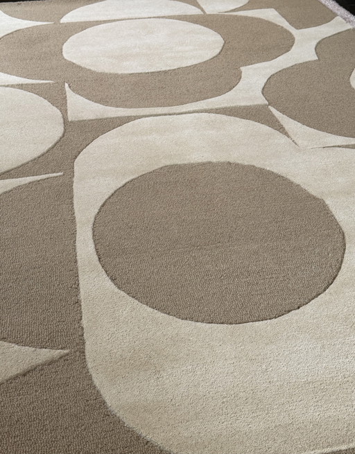 Alfombra Orla Kiely de Brink and Campman Prism Flower color hongo/crudo