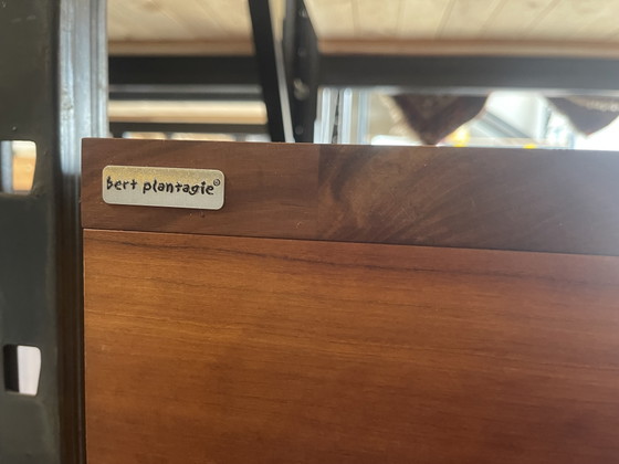 Bert Plantagie Highboard in Massief Kersenhout met Geborsteld RVS Onderstel – High boards, Wood (photo 7 of 7)