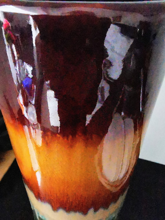 Image 1 of Jarrón cilíndrico con esmalte de lava