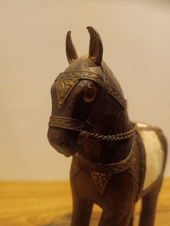 Image 1 of Holzpferd mit Elfenbein und Messing
