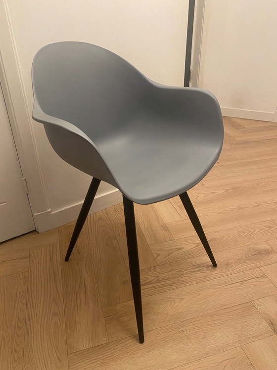 Image 1 of 4 bucket chairs, brand Label 51