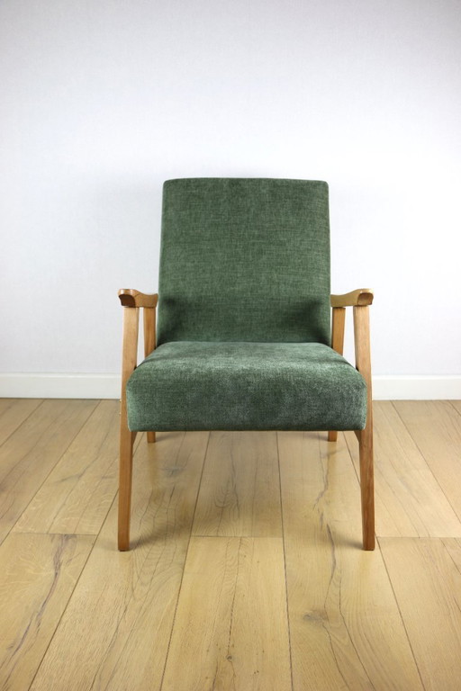 Classic armchair green olive structural light wood