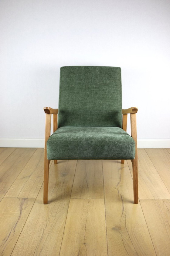 Image 1 of Classic armchair green olive structural light wood