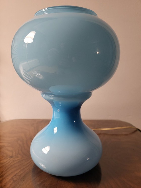 Lámpara de mesa de cristal con degradado azul, Lámparas de mesa, Vidrio, Vintage (foto 3 de 11)