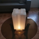 Lampada da tavolo minimalista con luce calda – Design scandinavo moderno
