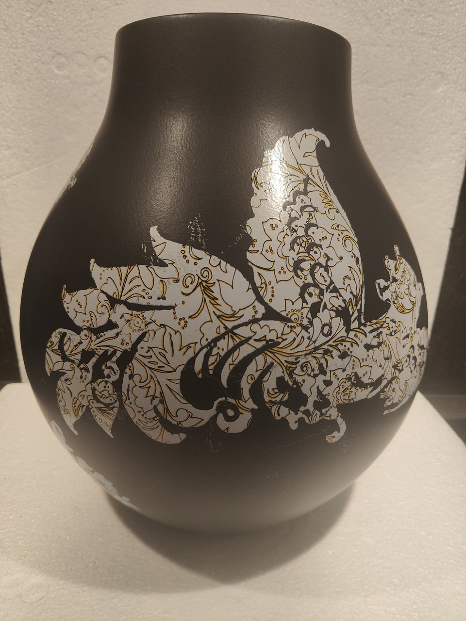 Vase en céramique rose et doré Hella Jongerius pour Ikea modèle Jonsberg - Décoration