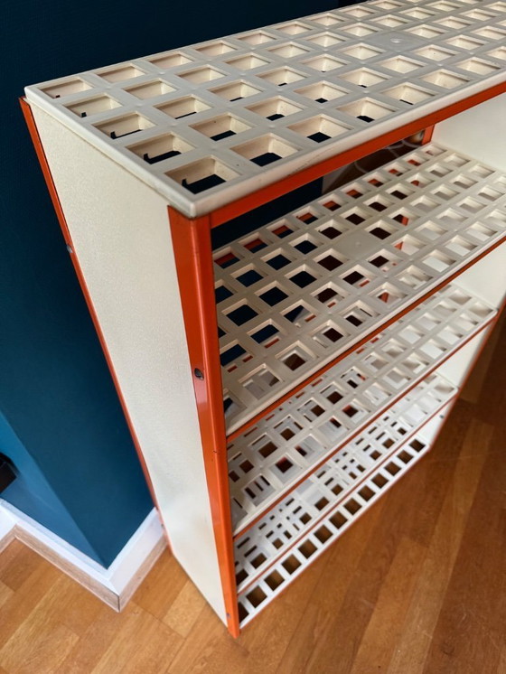 Image 1 of Twee vintage wand kasten