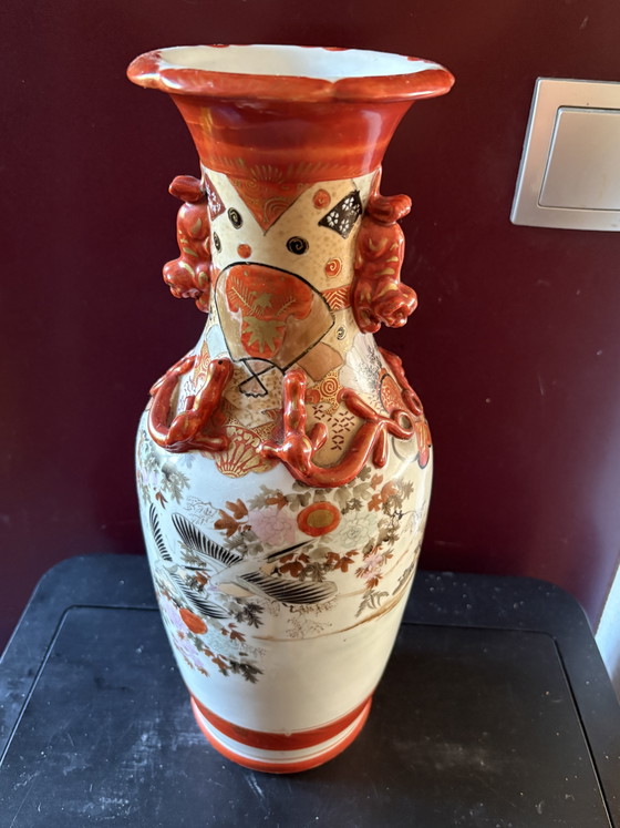 Stunning Japanese Hand-Painted Kutanivase – Porcelain (photo 6 of 10)