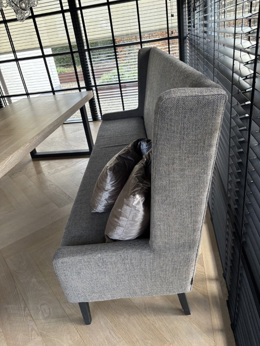 Luxuriöse Essbank / Designerbank