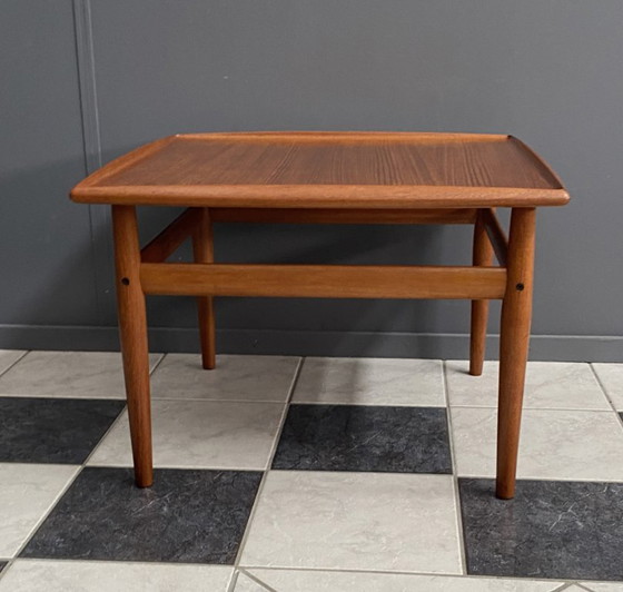 Mesa de centro cuadrada de teca diseñada por Grete Jalk para Glostrup, Dinamarca, década de 1960. (photo 9 of 13)