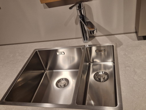La cuisine de la salle d'exposition 125 suivante est terminée !