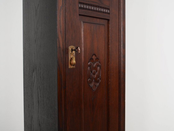 Image 1 of Meuble en chêne, design danois, années 1950, fabrication : Danemark