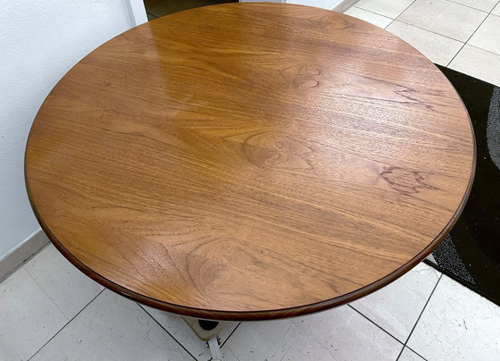 Image 1 of Vintage Tulpentafel in Hout