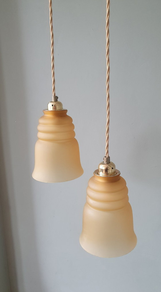 Image 1 of Set Vintage franse hanglampen in klokvorm - gekleurd glas.