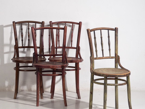 Sedie da pranzo Thonet antiche colorate (c.1920). Set di 4 pezzi #2 (photo 2 of 40)