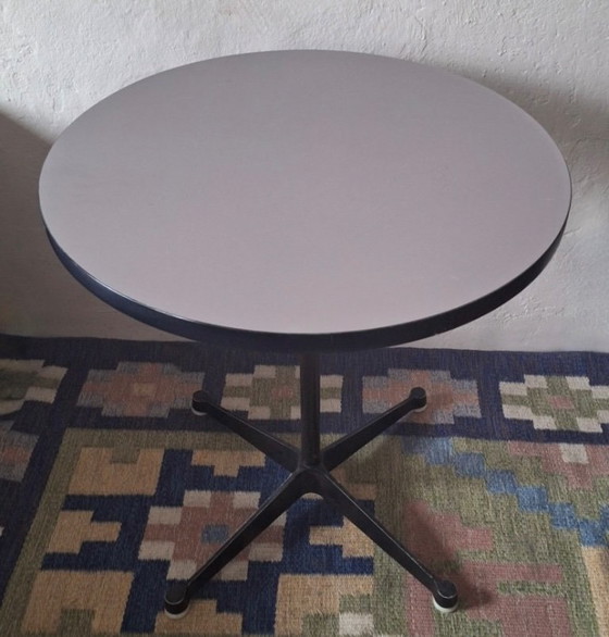 Vitra Contract Base Circular Bistro Table by Eames for Herman Miller, 1960s – Coffee tables, Metal (photo 6 of 9)