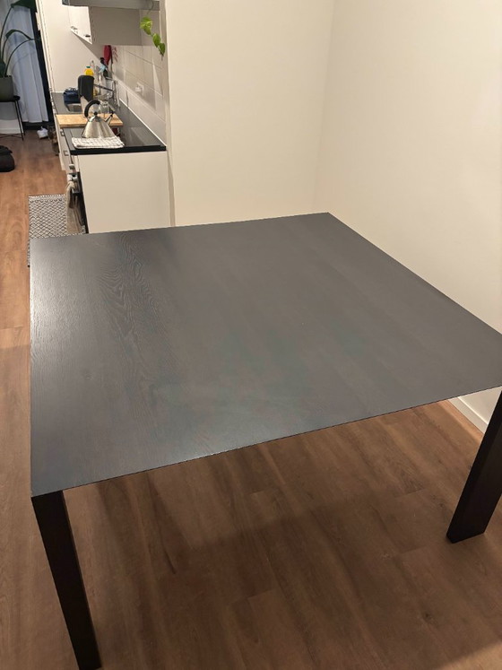 Tavolo da pranzo di design quadrato – Tavoli da pranzo, Legno (photo 2 of 9)