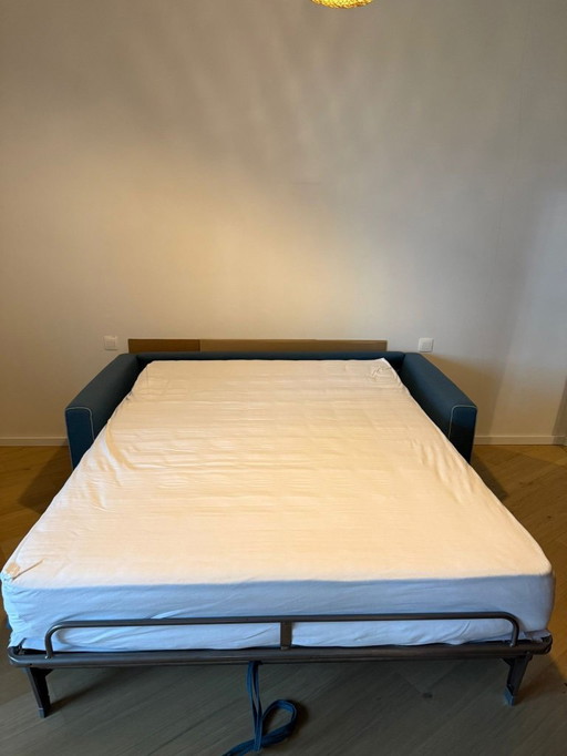 Canapé-lit 2 personnes, comme neuf, matelas très confortable