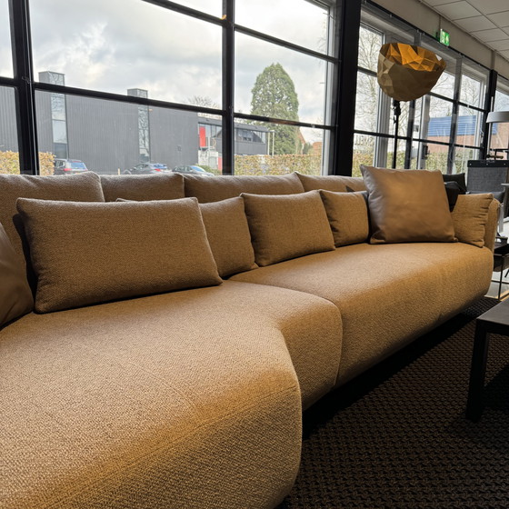 Image 1 of Qliv Flared corner sofa