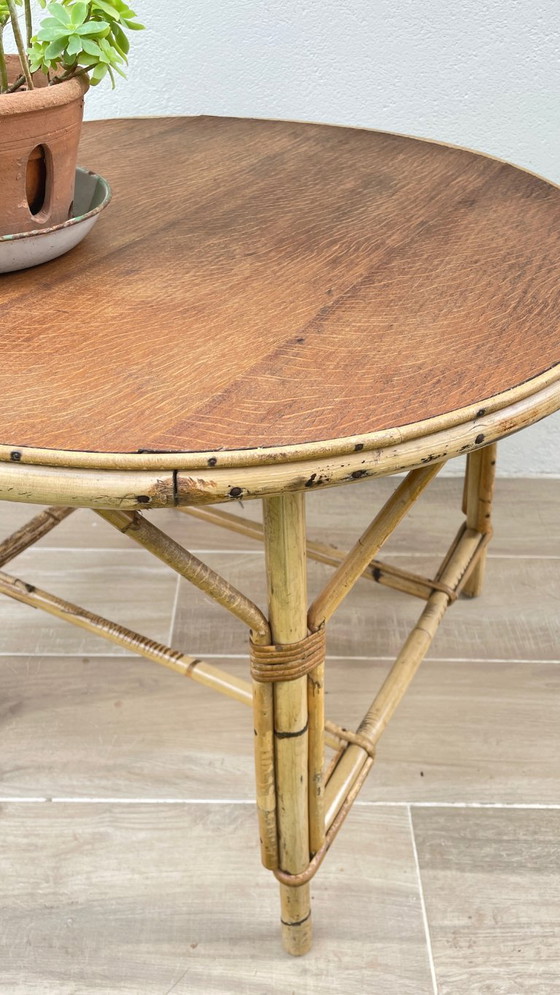 Image 1 of TABLE Basse RONDE Rotin et Chêne VINTAGE